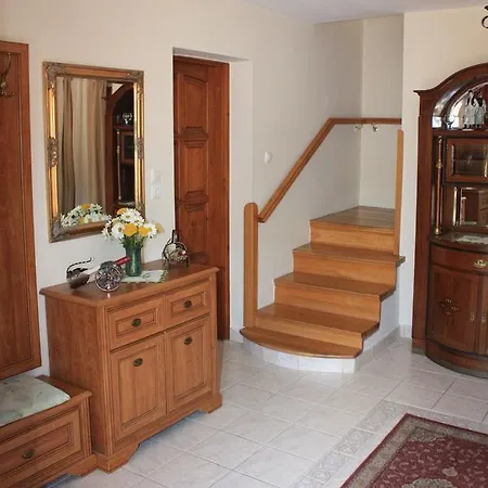 Leanyka Vendeghaz Guest house Eger